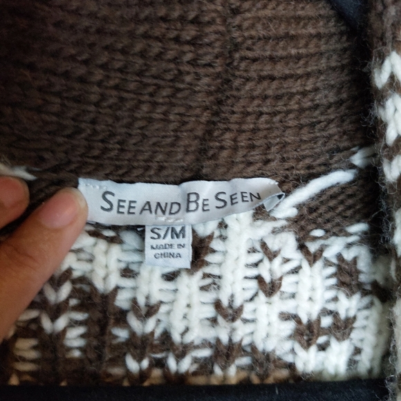 See and Be Seen Oversized Wool Blend Fringe Cardigan Sweater Size S/M - Picture 6 of 8